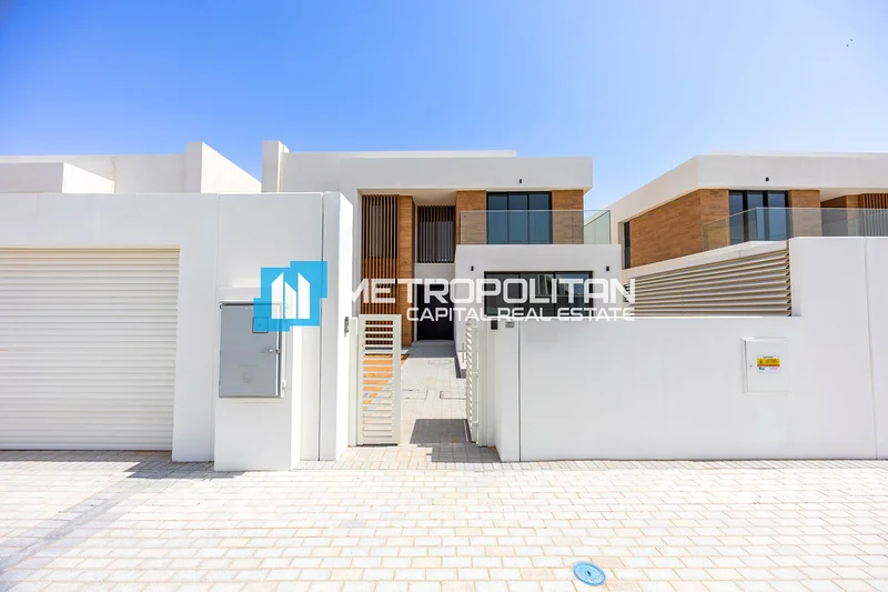 Single Row| 4BR+Maids Room| Ready To Move| Resale63850529581441110
