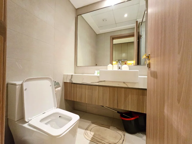 FURNISHED STUDIO APARTMENT WITH FREE CHILLER // BOULEVARD VIEW63800827230337112