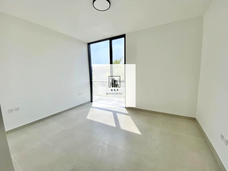 Spacious and luxurious three-bedroom townhouse in Masaar,63699746945283114