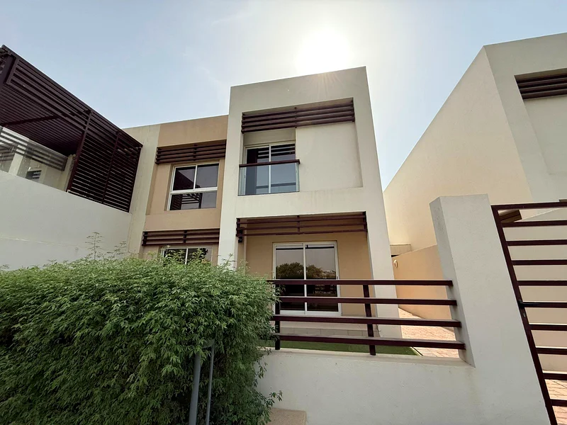 Spacious 3BR || Furnished || Seaview63814054584450110
