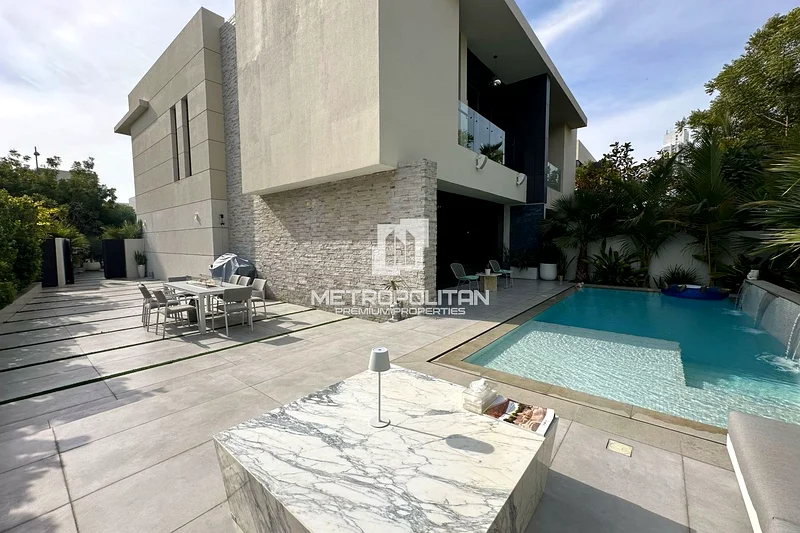 Upgraded | Private Pool  | Vacant On Transfer63970972303490111