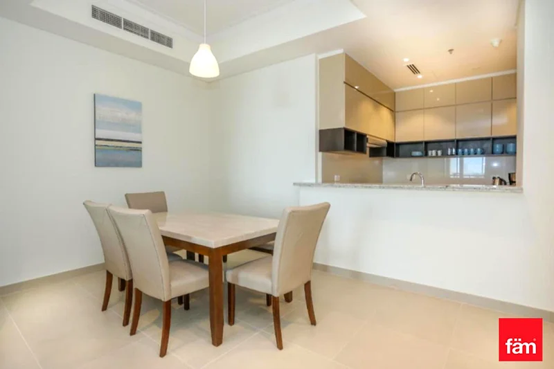 Spacious! Yacht Club Views | | Balcony64027766259714113