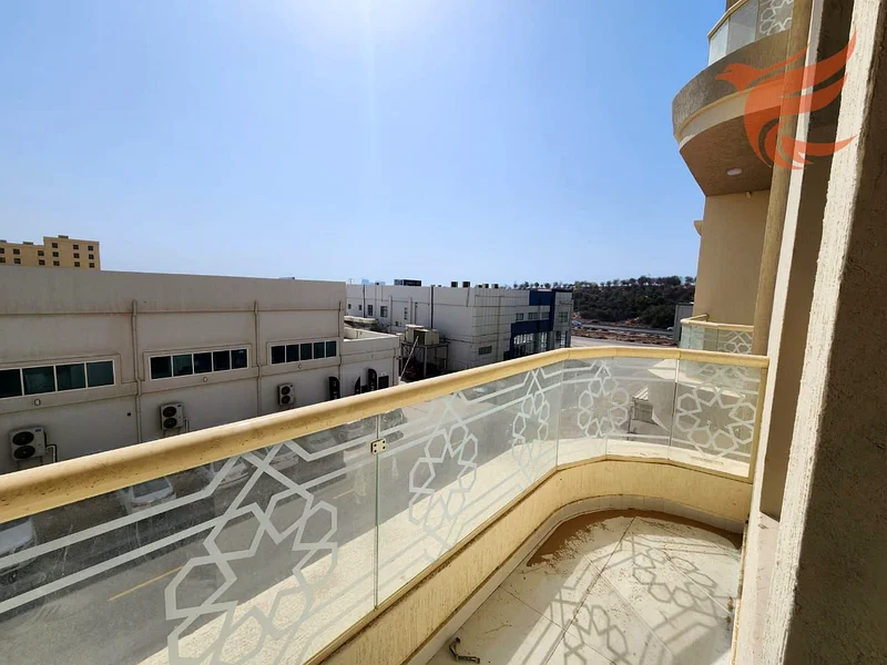 شقة جديدة وواسعة مكونة من 3 غرف نوم في الدhait63814659689217112