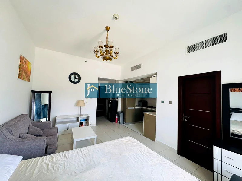 Spacious Studio with Open View | Vacant63941852209155111