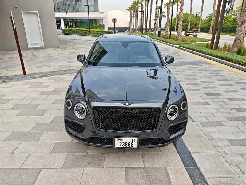 2017-Bentley Bentayga -W12 Twin Turbo-6.0L-Excellent Condition63490696091905112