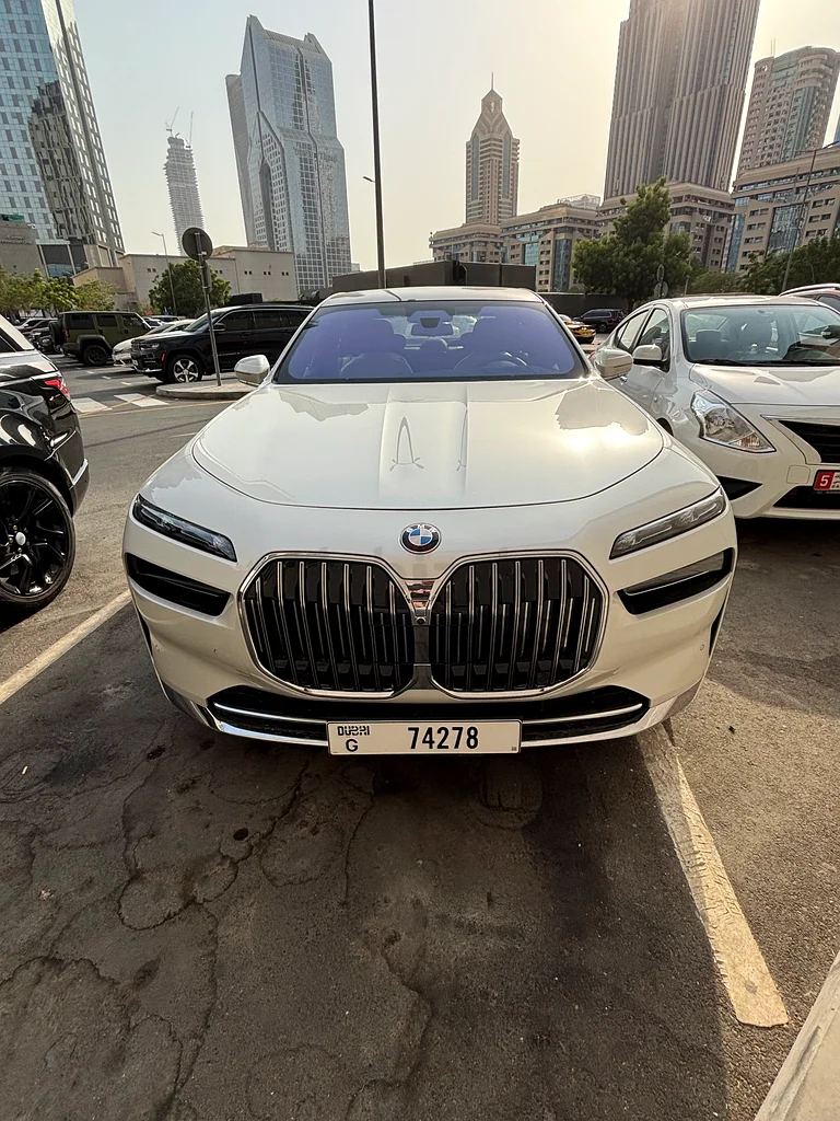 735i GCC Mint condition great price63484910951171112