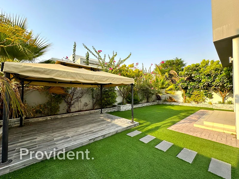 Ready to Move | Landscaped | Call Now for Viewing63754625012097112