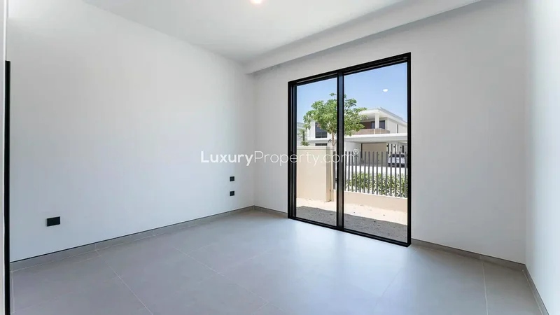 Vacant | Large Layout | Multiple Options63734258160899114