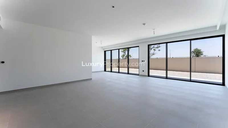 Vacant | Large Layout | Multiple Options63734258160899112