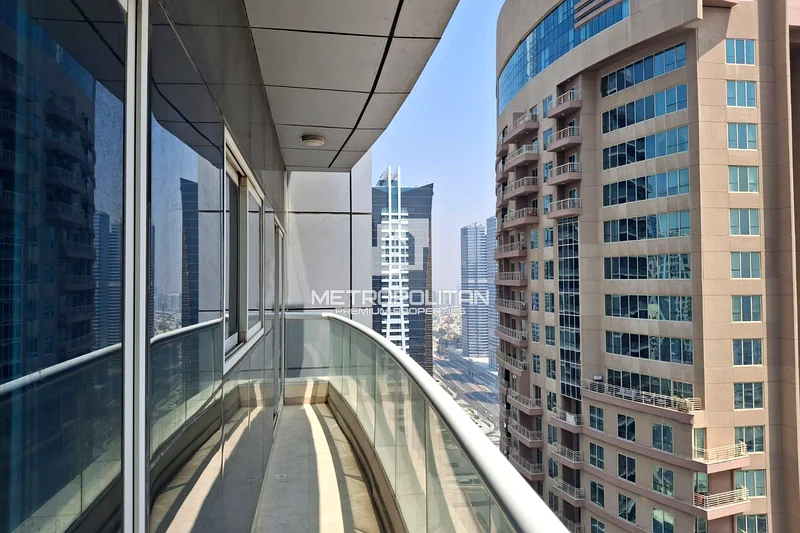 Spacious 1 Bedroom | Prime Location in JLT63749830312321114