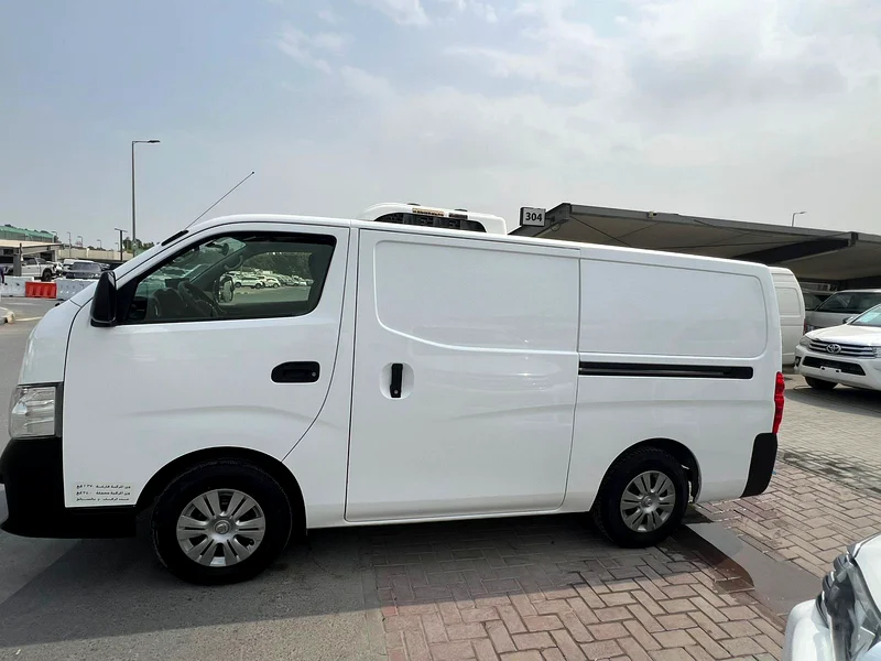 2021 Nissan Urvan Chiller with 2 Side Doors63483999941889114