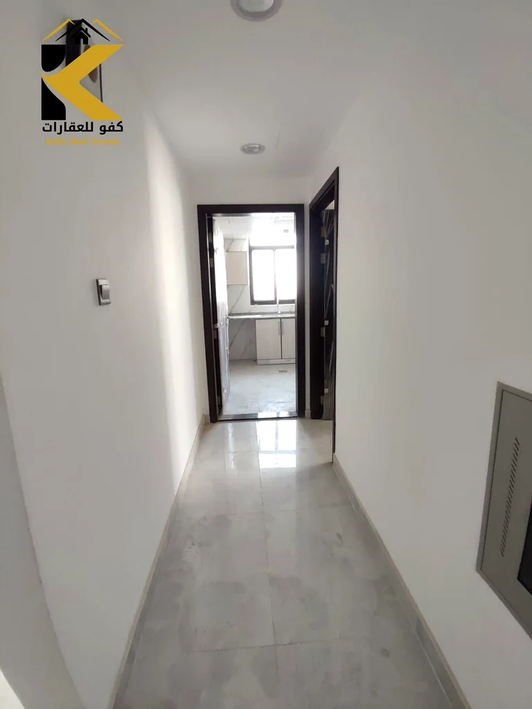 وحدة جديدة بالكامل مع شرفة وخزائن في الجرف 363712959666818113