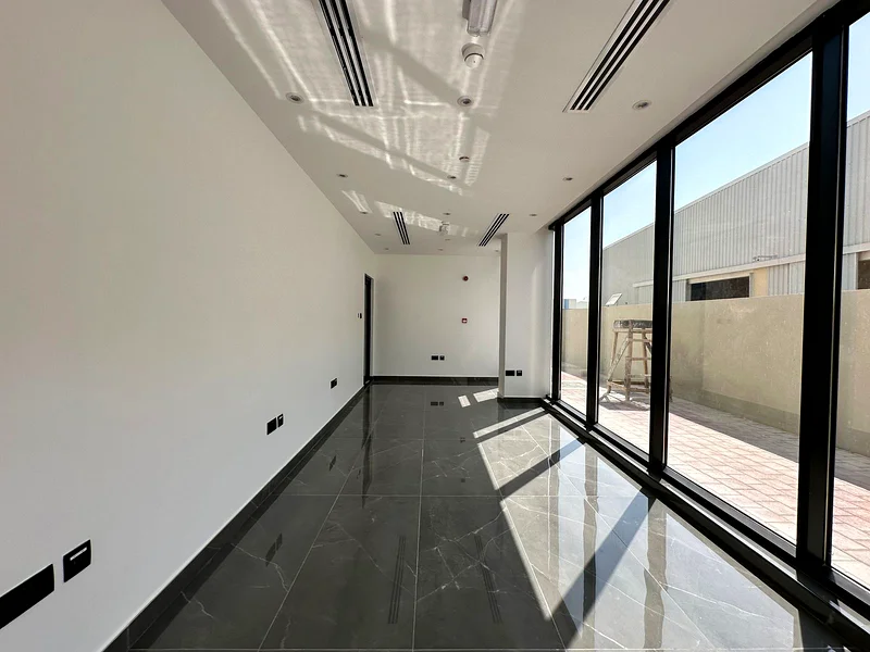 مستودع مطلوب بشدة | منطقة جبل علي الصناعية 1 | للإيجار63616025244289113