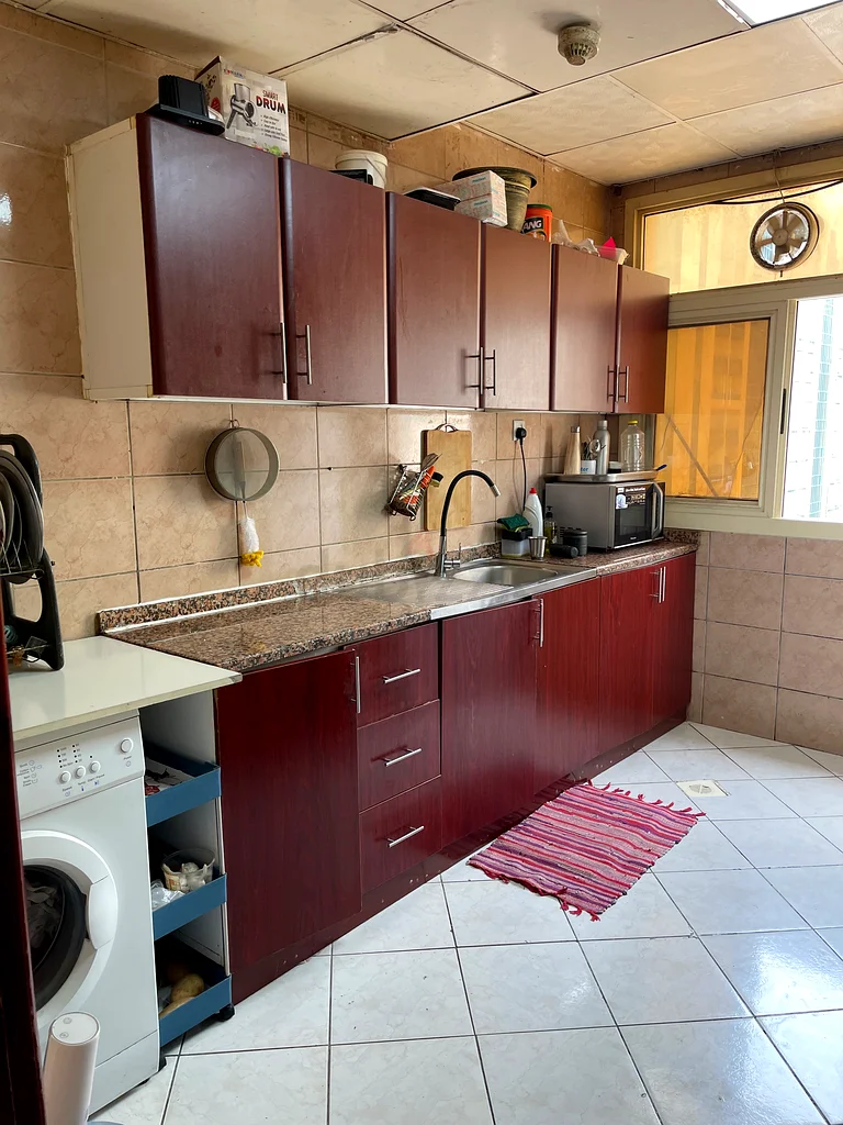 غرفة كبيرة للإيجار للأزواج أو الأفراد من التنفيذيين63485821995267114