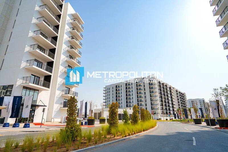 Canal View| Furnished| Upgraded 1BR| Pool And Gym63849020902914110