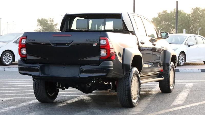 Toyota Hilux GR Sports 4.0L Automatic full option63488014341122114