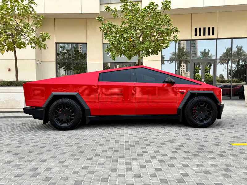 2024 Tesla CyberBeast– BEAST | Tri-Motor AWD 0-100 2.6 Sec | 8,700 KM | Brand New Condition63490405767939111