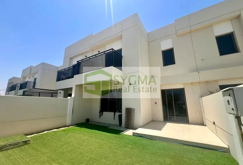 صف مفرد | واسع | موقع متميز63736528644610110