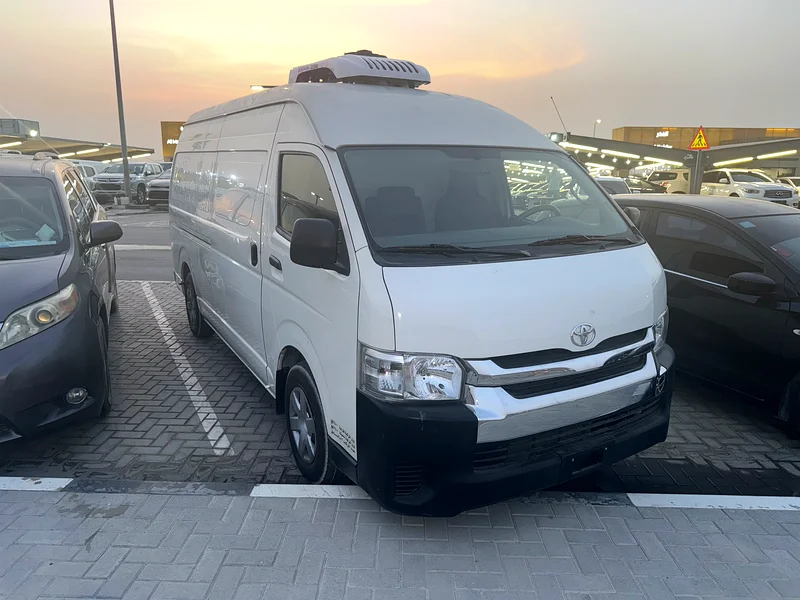 Toyota Hiace Highroof Chiller 2021 Model  
Accident Free  
Low Mileage  
Excellent Condition63484442765186111