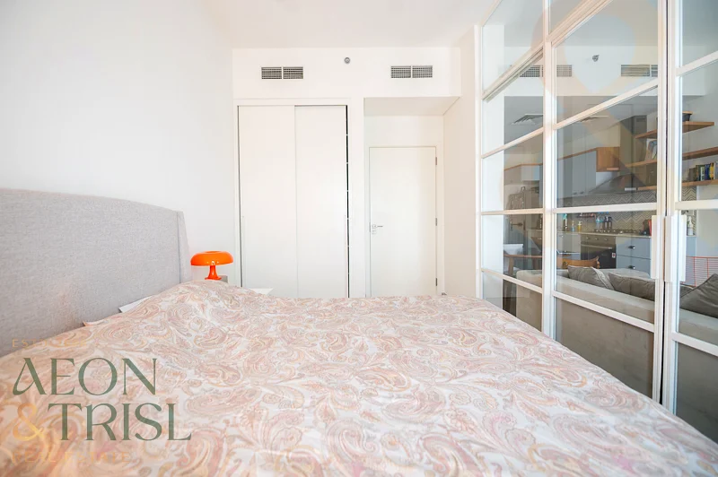 Boulevard View | Next To Corner | Block A64044326359553113