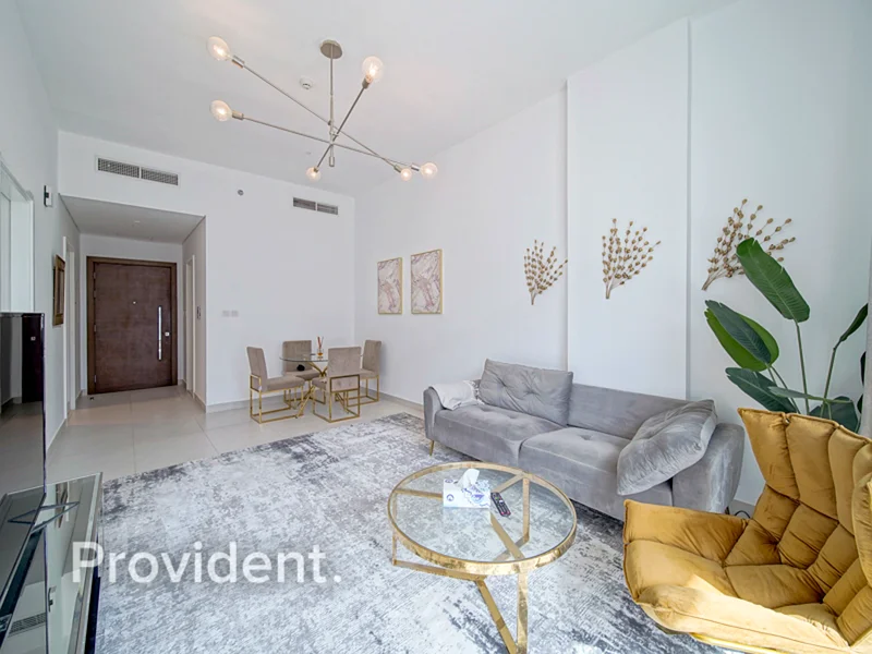 Pool View | Furnished | Spacious63974462478082112