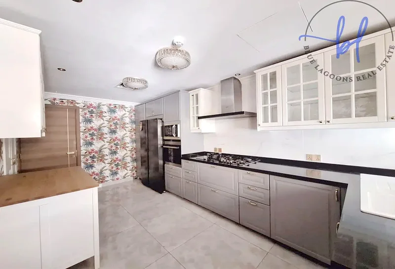 One of a kind | Vacant | Prime Location63787699254787113
