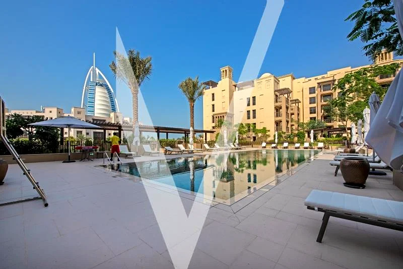 Luxurious | Fully Furnished | Vacant in October63730521772675114