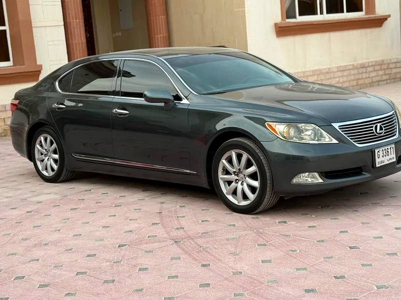 Lexus LS460 L63613736721537111