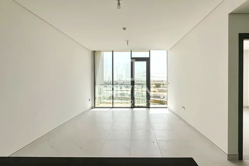 وحدة جديدة بالكامل | إطلالة على برج العرب | وحدة مشرقة63750450377858114