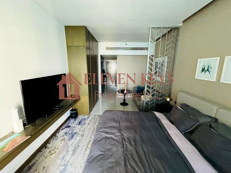 Studio with Dual Views | Swimming Pool Overlooking Canal | DAMAC Prive63794666017667112