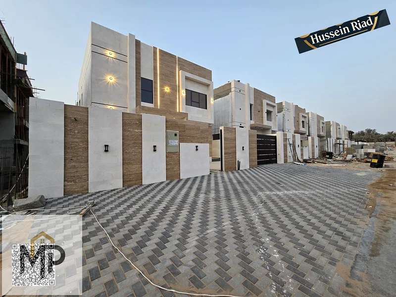 فرصة ذهبية لامتلاك الفيلا التي تحلم بها مباشرة على الشارع الرئيسي بسعر جذاب وخاص، بما في ذلك رسوم التسجيل ورسوم الملكية63897759947523111