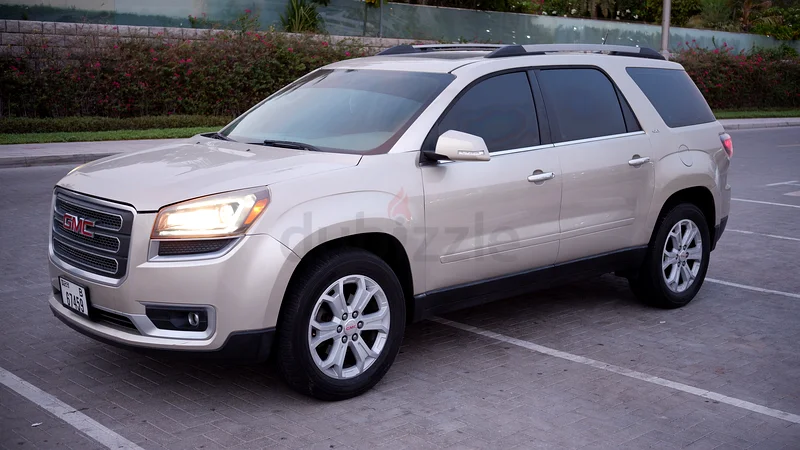 GMC Acadia 2015 SLT GCC 145k km 8-seater SUV63479545632515113