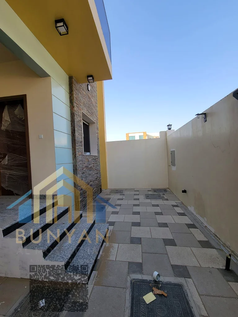 🏡 Villa for Sale in Al Bahia – Ajman 🏡  A beautiful townhouse villa is available for sale in the highly sought-after area of Al Bahia, Ajman. The pr63881803479042113