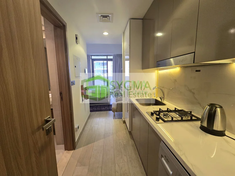 Vacant | Spacious | With Balcony63976598541825112