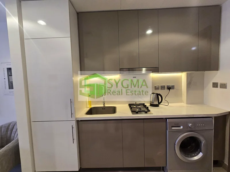 Vacant | Spacious | With Balcony63976598541825114