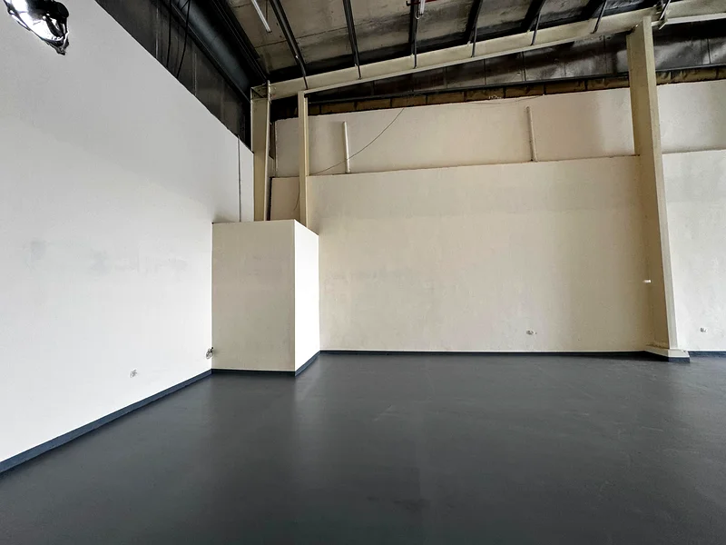 One Month Free - Warehouse Excellent Condition Like New for Rent in Al Sajaa Industrial Area – 6,500 sq. ft.63622638499714113