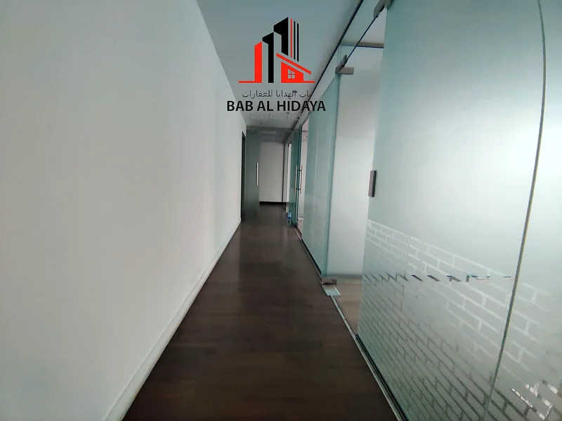 Fully Fitted Office !! Easy Access To Public Transport !! Book Now !!63616025012353114
