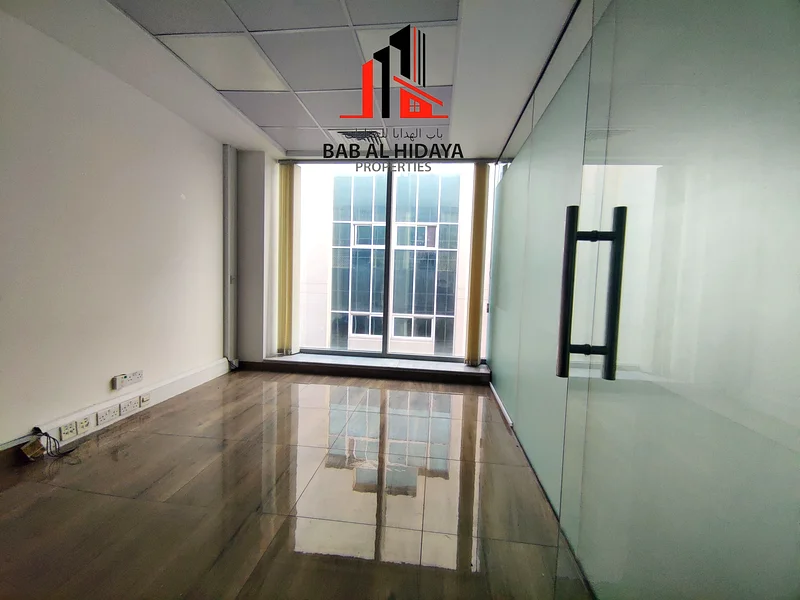 Fully Fitted Office !! Easy Access To Public Transport !! Book Now !!63616025012353111