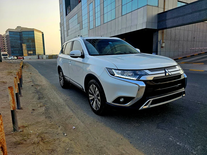 All inclusive Mitsubishi outlander 2023 gcc GLS 4WD63482059198593112