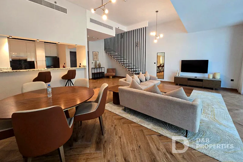 LUXURIOUS | PRIVATE POOL | BILLS INCLUDED | READY63776124819457112