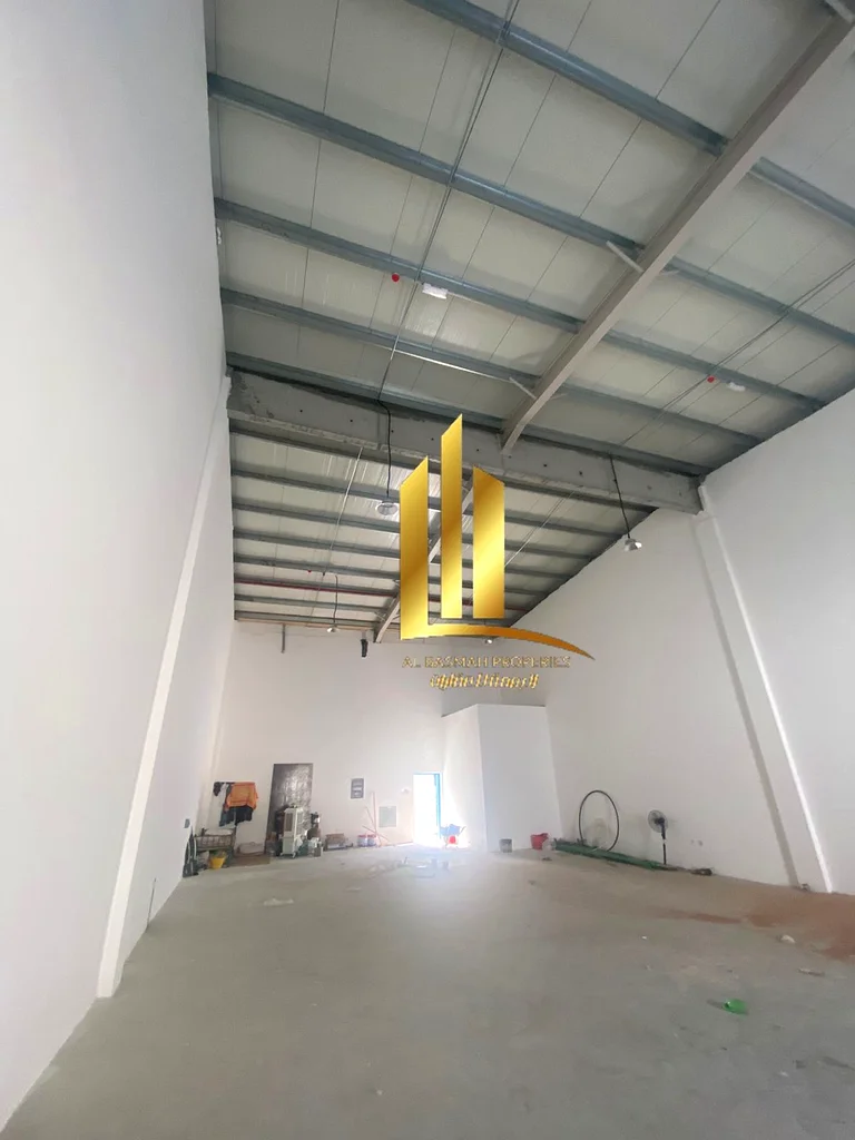 For rent: warehouses in the Sajaa Industrial area.63622732960386111