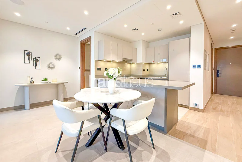 High Floor | Rare Layout | Move-In Ready63756291866499111