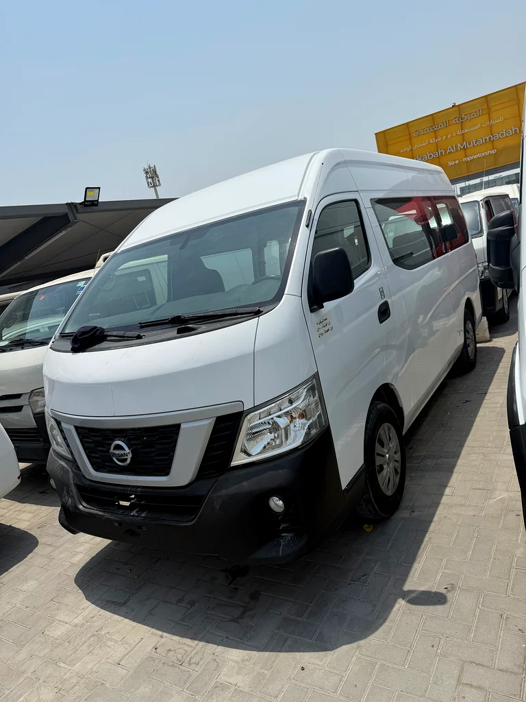 Nissan Urvan automatic gear Highroof 13 Seats Bus 2019 Model Accident Free Low Millage Excellent Con63483999878402111