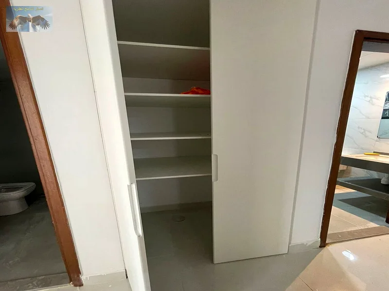 لإيجار سنوي، أول ساكن في الروضة 3 - غرفتي نوم رئيسيتين، 3 حمامات، تصميم عصري، موقع هادئ قريب من الخدمات والمدارس63719050967426114