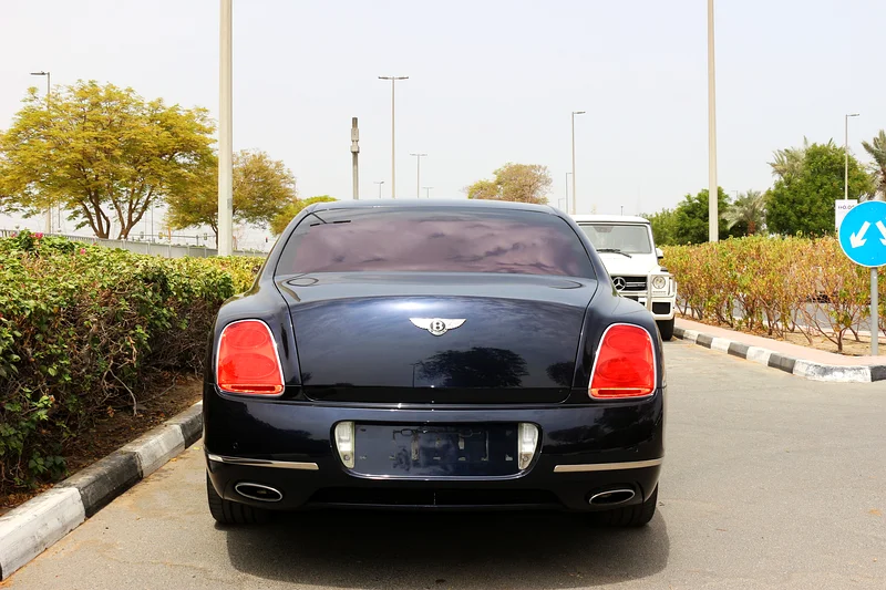 Bently Flying Spur 2009 Gulf space One owner in Excellent conditions Accident free63479298045569114