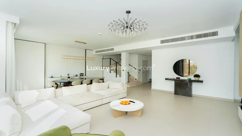 Furnished | Upgraded | Vacant | Rooftop Terrace63804773650562114