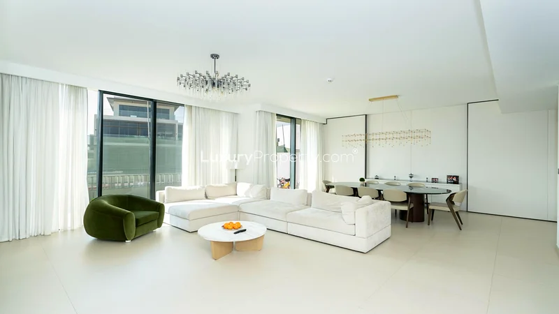 Furnished | Upgraded | Vacant | Rooftop Terrace63804773650562111