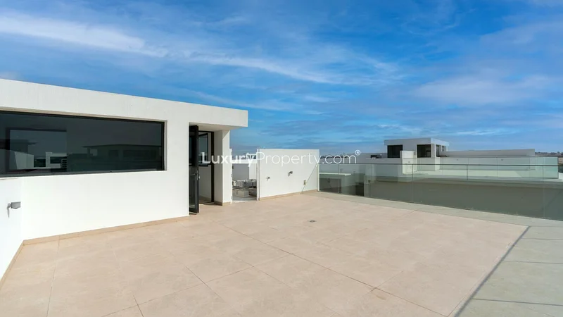Furnished | Upgraded | Vacant | Rooftop Terrace63804773650562113
