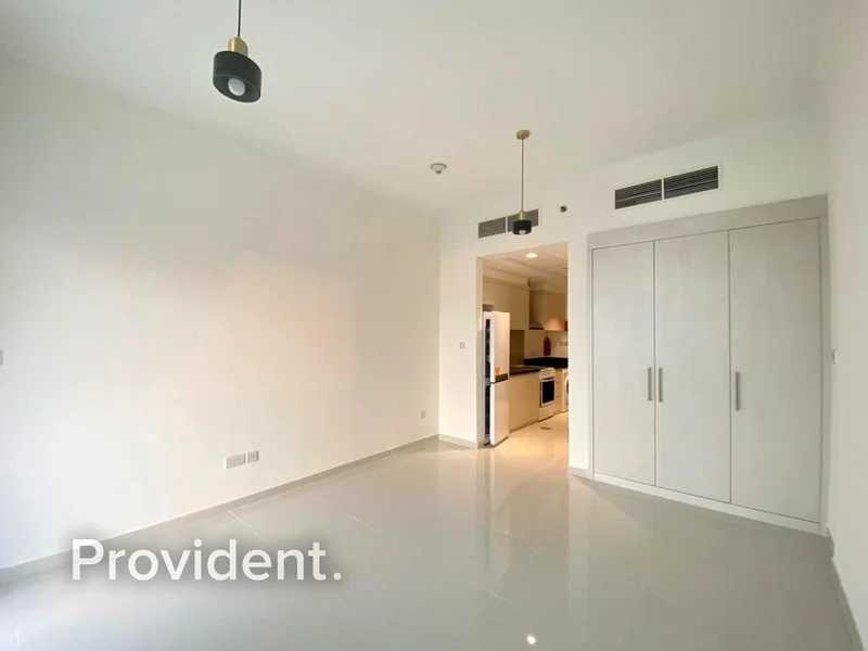 Spacious Layout | Balcony | High Floor63494772142467113