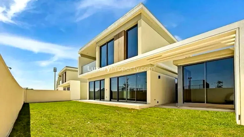 مناظر طبيعية | صف واحد | بالقرب من ملعب البادل63736431482753110